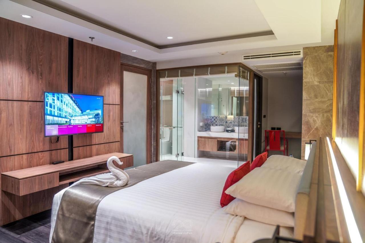 รามาดา พลาซา บาย วินด์แฮม เจ้าฟ้า โรงแรม Phuket