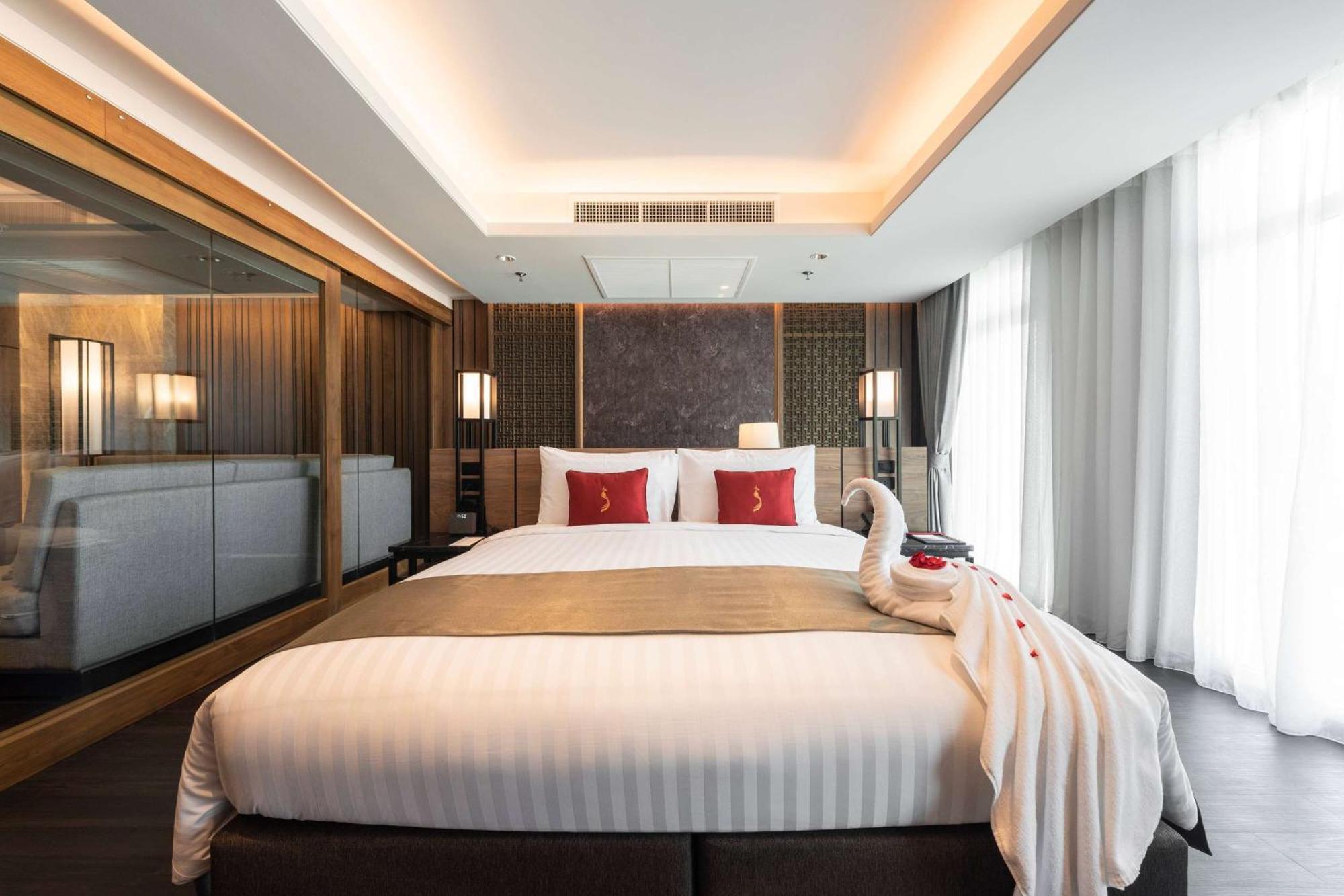 โรงแรม รามาดา พลาซา บาย วินด์แฮม เจ้าฟ้า Phuket
